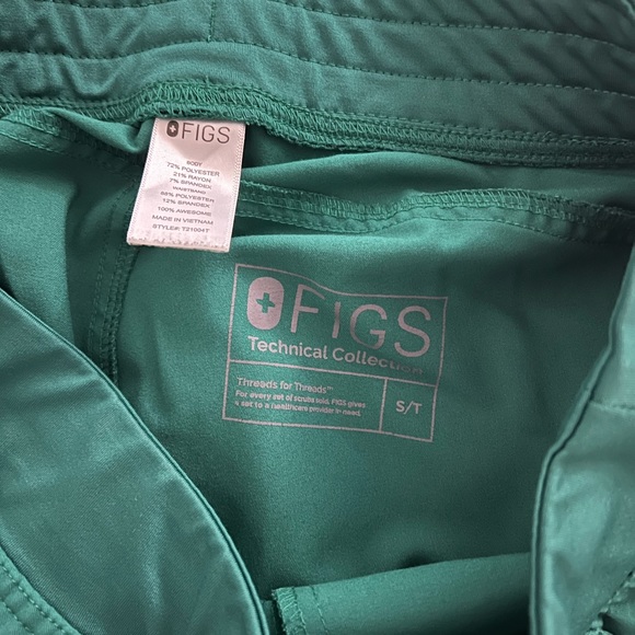 Figs Scrubs Set Hunter Green - Picture 4 of 5